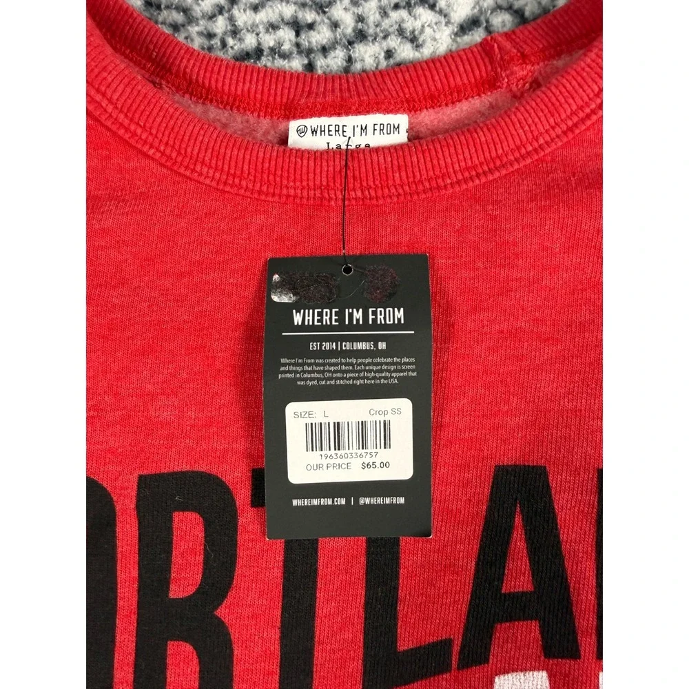 WHERE IM FROM Portland Cropped Red Sweatshirt Women's Size L Long Sleeve NWT‎ - Picture 3 of 6